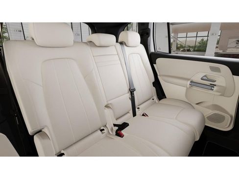 New 2026 Mercedes-Benz GLB 250 image 5