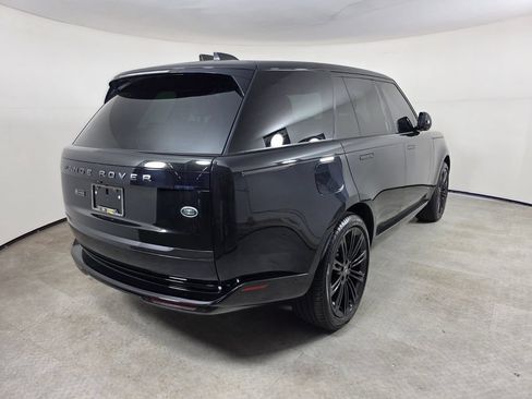 Used 2023 Land Rover Range Rover SE AWD/4WD image 4