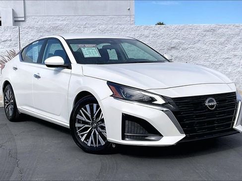 Certified 2023 Nissan Altima 2.5 SV image 12