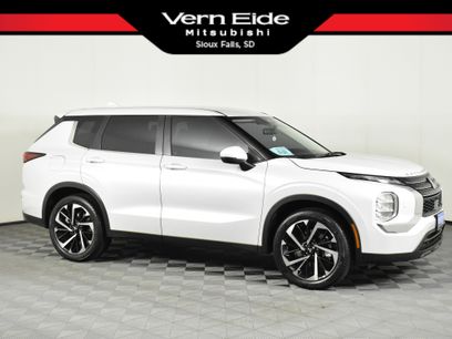 Used 2022 Mitsubishi Outlander ES