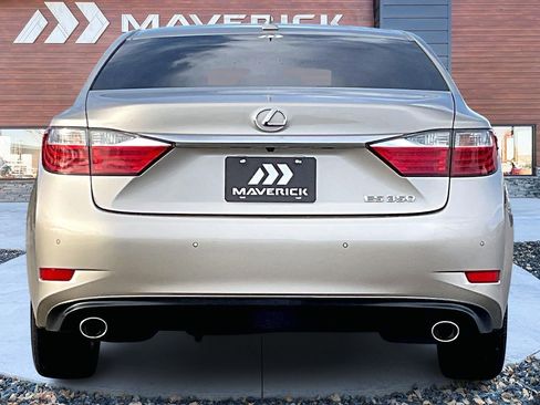 Used 2013 Lexus ES 350 w/ Premium Pkg image 6