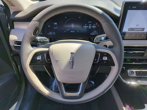 Certified 2023 Lincoln Corsair AWD w/ Equipment Group 101A image 18