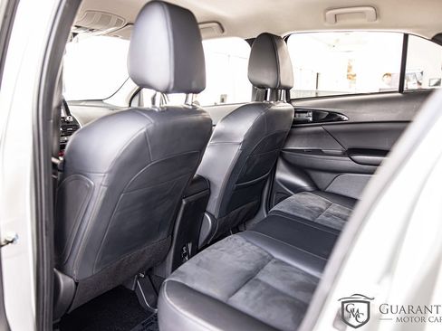 Used 2022 Mitsubishi Eclipse Cross SE FWD image 31