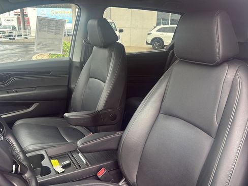 Certified 2024 Honda Odyssey Touring image 20