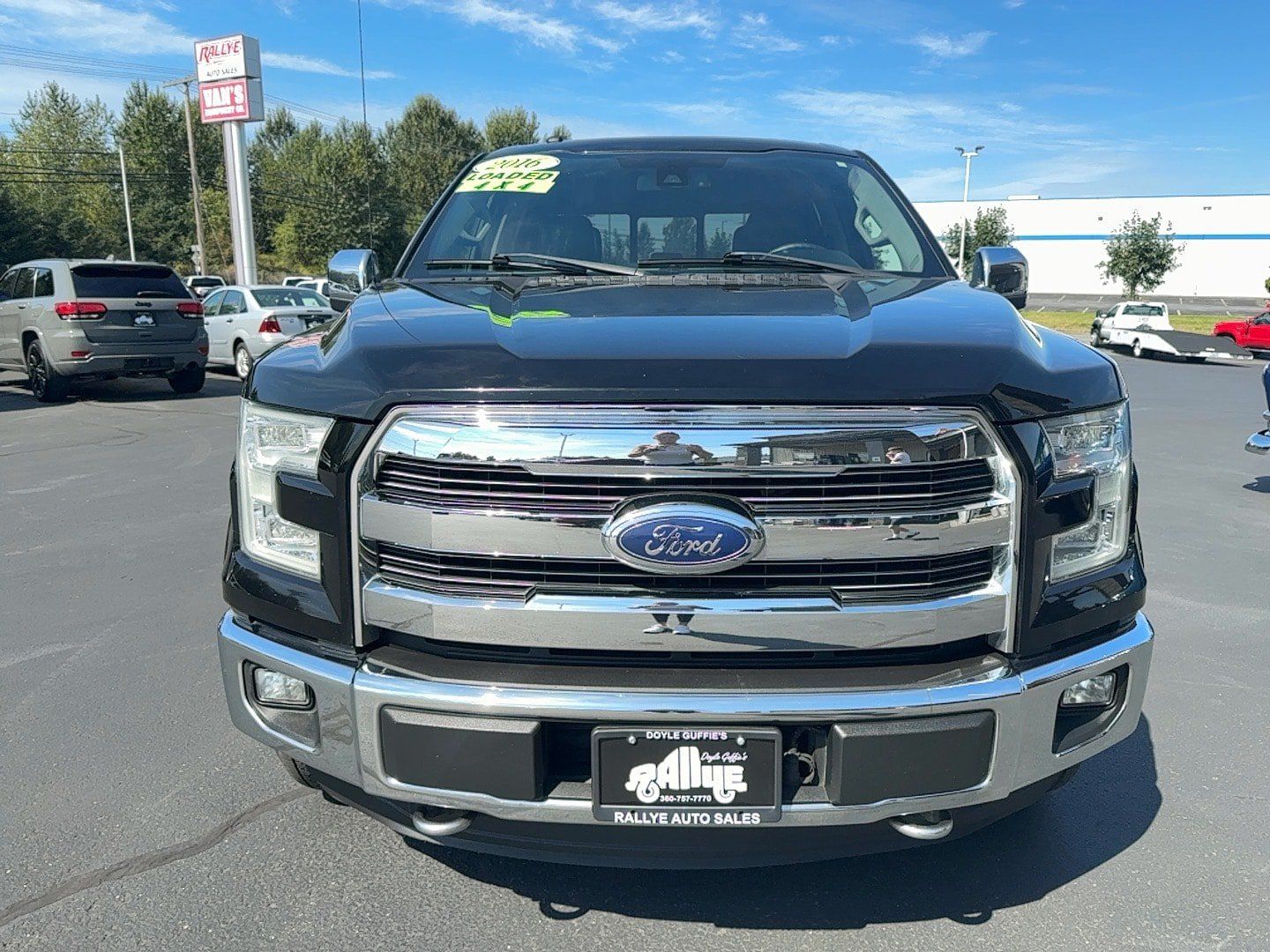 Used 2016 Ford F150 Lariat w/ Equipment Group 502A Luxury AWD/4WD image 2