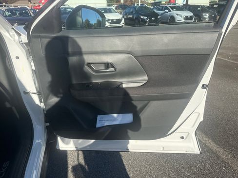 New 2026 Nissan Kicks S image 14