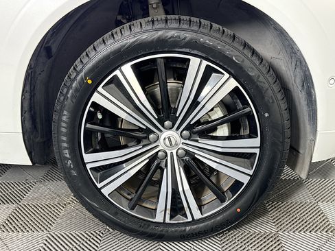 Used 2023 Volvo XC60 B5 Plus w/ Protection Package Premier image 31