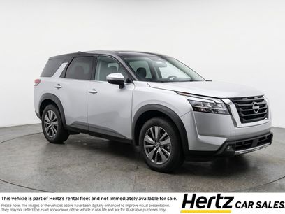 Used 2025 Nissan Pathfinder SV