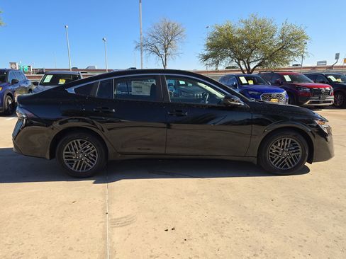 New 2026 Nissan Sentra SV FWD image 2