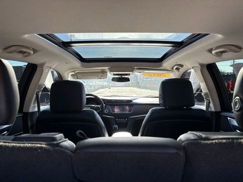 Used 2017 Cadillac XT5 Luxury image 33