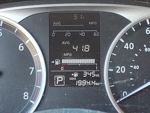 Used 2023 Nissan Versa S w/ Trunk Package image 15