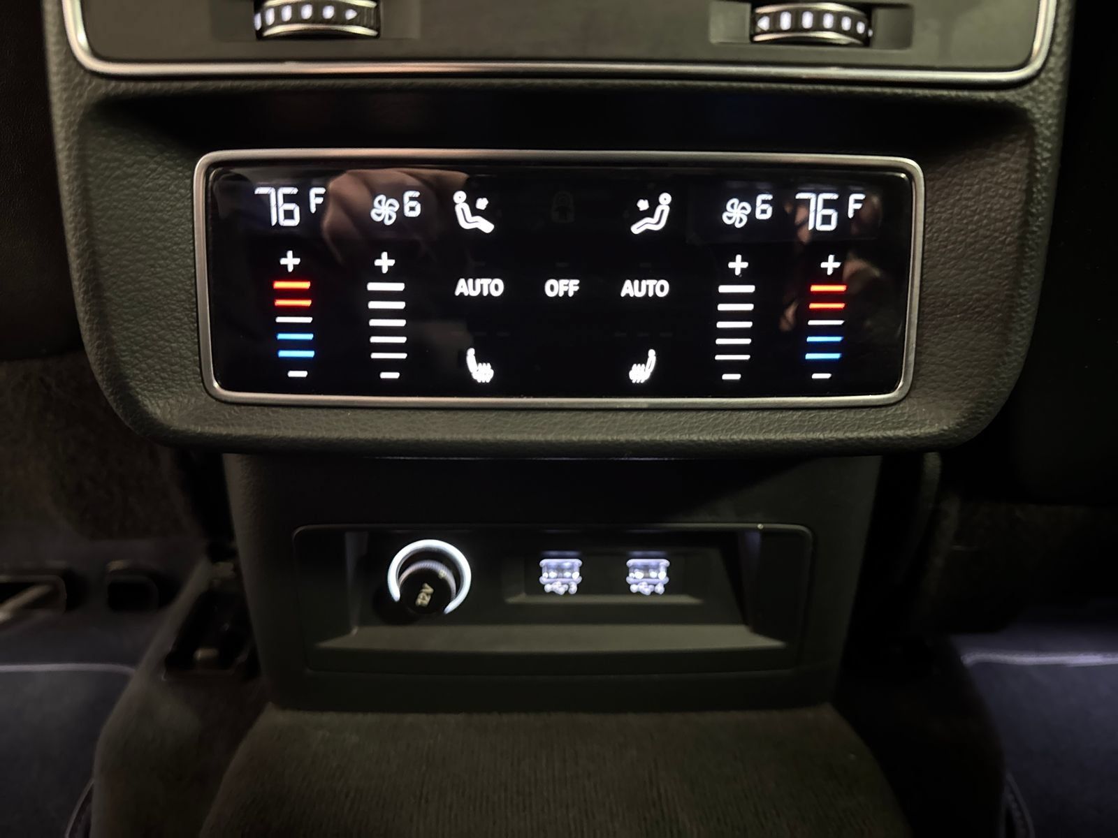 Used 2020 Audi Q8 Prestige w/ Prestige Package AWD/4WD image 28