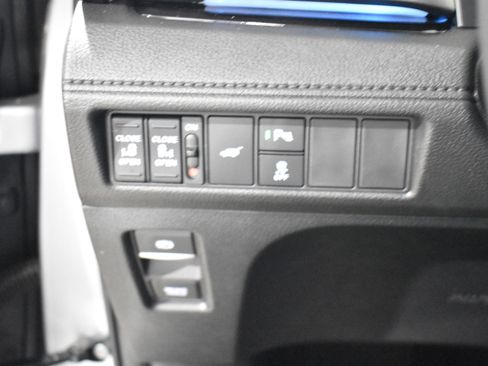 New 2026 Honda Odyssey Touring image 15