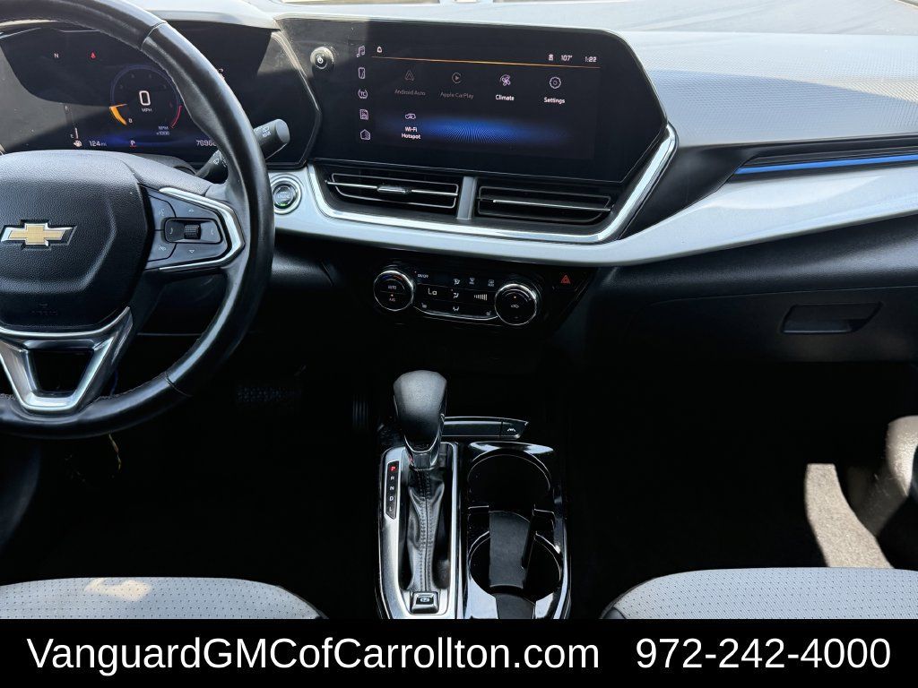 Used 2024 Chevrolet Trax LT w/ Driver Confidence Package FWD image 15