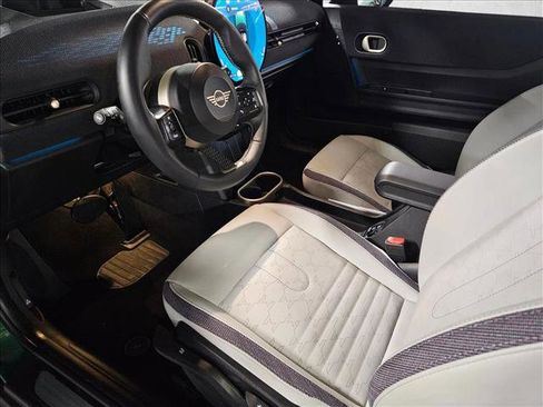 Certified 2025 MINI Cooper S image 10