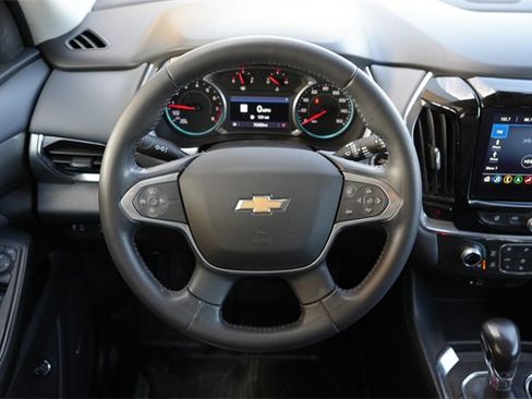 Used 2021 Chevrolet Traverse LT w/ LT Premium Package image 11