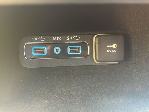 Used 2021 Jeep Grand Cherokee Laredo X image 19