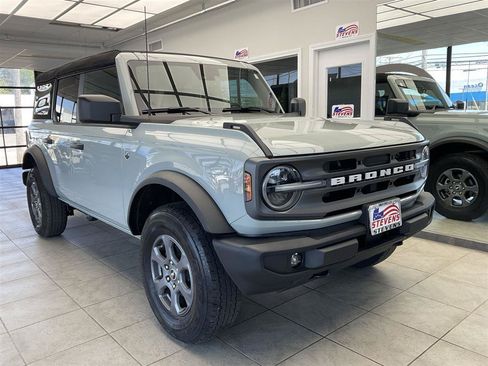 Used 2024 Ford Bronco Big Bend AWD/4WD image 1