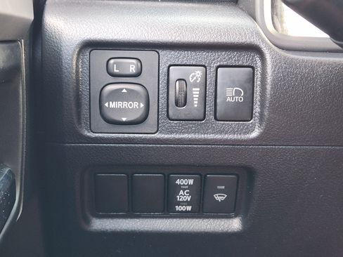 Used 2022 Toyota 4Runner SR5 Premium w/ Moonroof Package AWD/4WD image 27