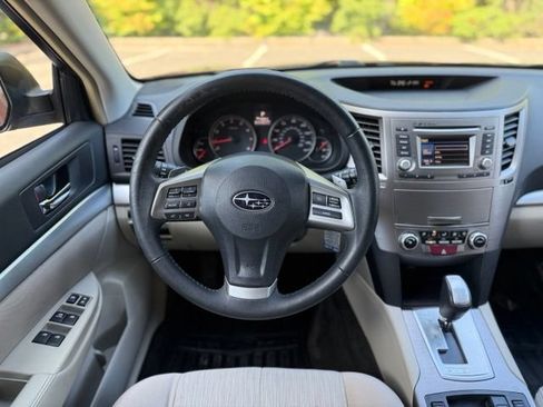 Used 2014 Subaru Outback 2.5i Premium w/ Popular Package #3 AWD/4WD image 19