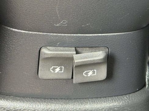 Used 2023 Nissan Kicks S FWD image 14