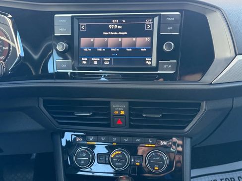 Used 2019 Volkswagen Jetta R-Line image 68