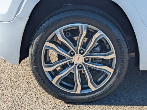 Used 2020 GMC Terrain Denali w/ Denali Premium Package image 10