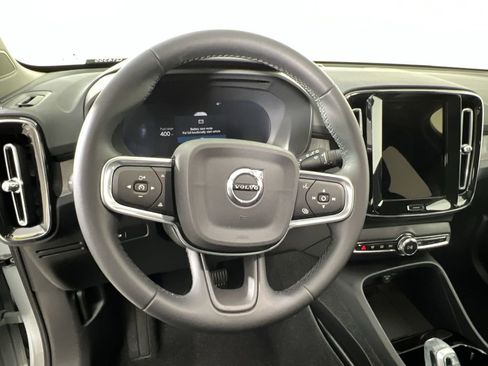 Certified 2025 Volvo XC40 B5 Plus image 13