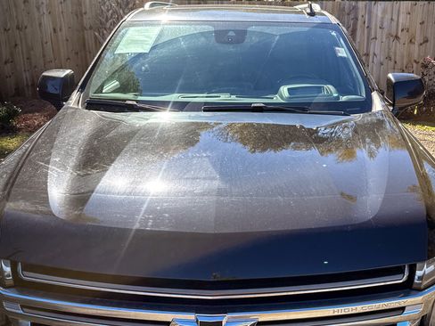 Used 2023 Chevrolet Suburban High Country image 20