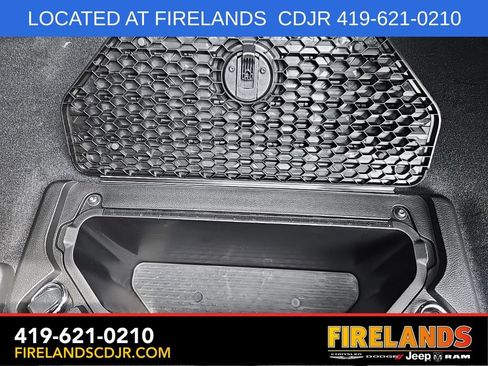 New 2026 RAM 1500 4x4 Crew Cab image 25