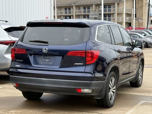 Used 2017 Honda Pilot EX image 4
