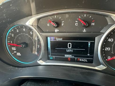 Used 2017 Chevrolet Malibu LT FWD image 7