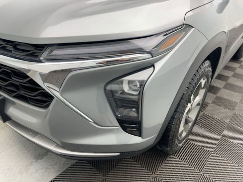 Certified 2024 Chevrolet Trax LT w/ Sunroof Package image 10