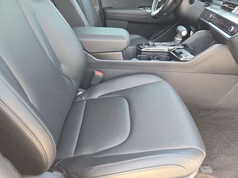 Used 2025 Kia Sportage EX FWD image 20