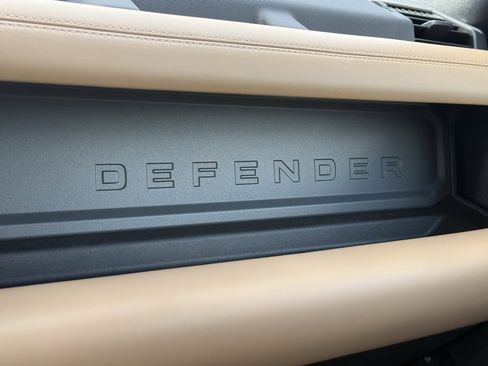 New 2025 Land Rover Defender 110 S image 30