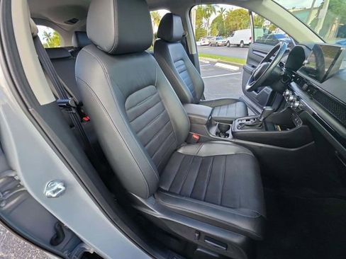 Used 2023 Honda CR-V EX-L image 5