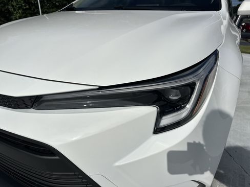 Certified 2026 Toyota Corolla LE FWD image 6