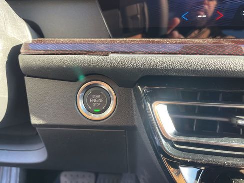 New 2026 Chevrolet Traverse Z71 w/ Enhanced Driving Package image 32