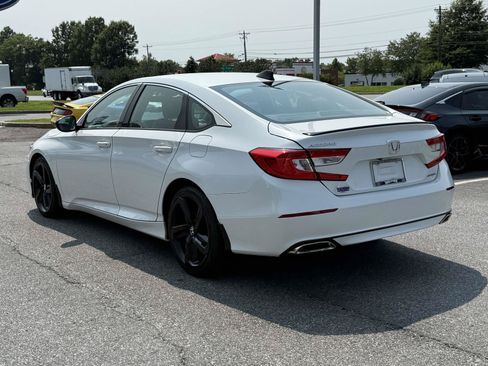 Used 2021 Honda Accord Sport image 4