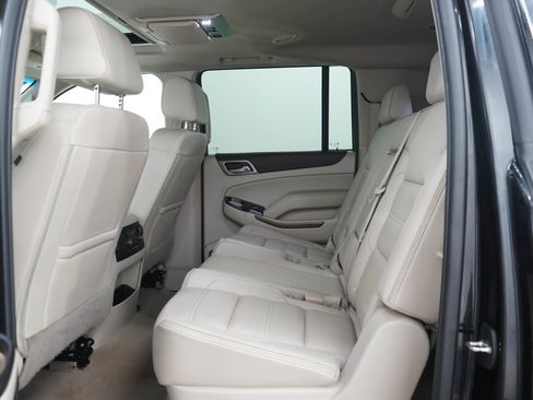Used 2019 GMC Yukon XL Denali w/ Open Road Package AWD/4WD image 16