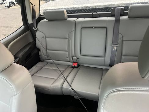 Used 2017 GMC Sierra 1500 SLT w/ SLT Premium Package AWD/4WD image 3