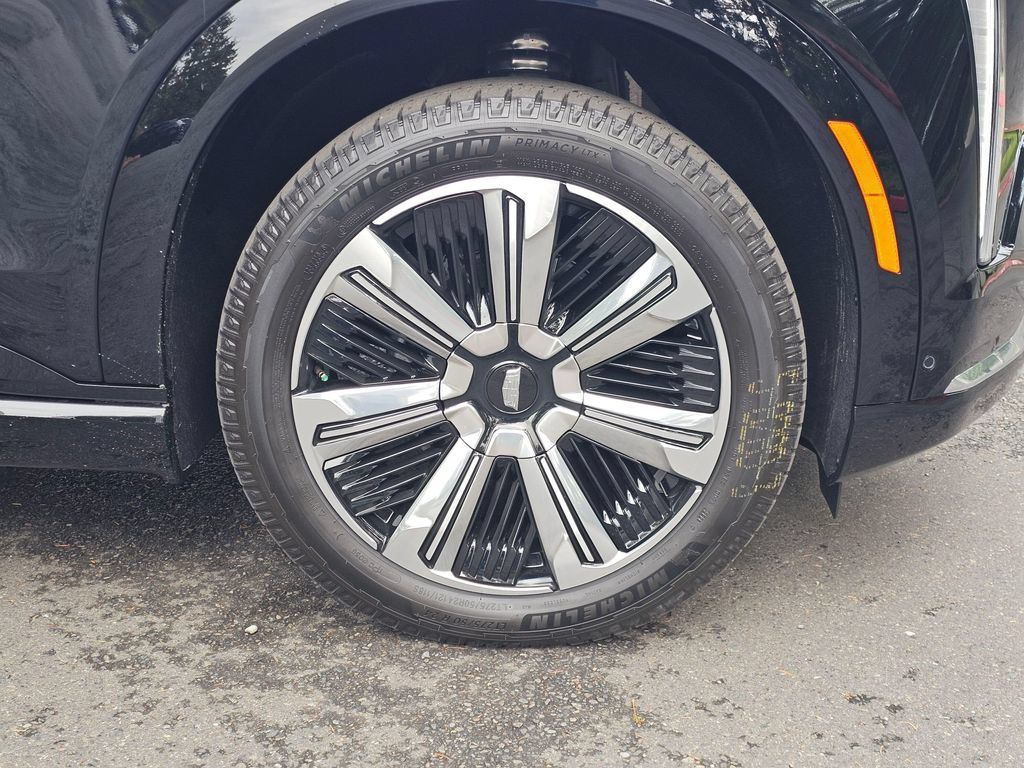 New 2026 Cadillac Escalade IQ Luxury 1 w/ LPO, Floor Liner Package AWD/4WD image 8