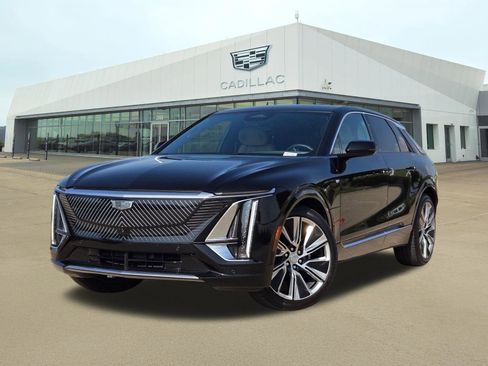 Certified 2025 Cadillac Lyriq Luxury w/ Nappa Leather Package AWD/4WD image 1