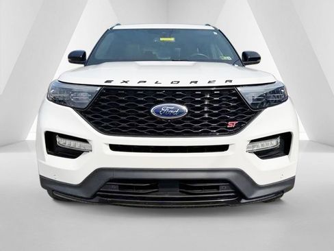 Used 2022 Ford Explorer ST w/ Equipment Group 401A AWD/4WD image 2