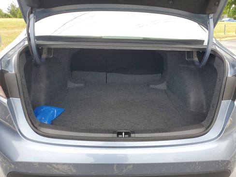 Used 2026 Toyota Corolla LE FWD image 8