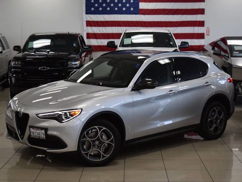 Used 2021 Alfa Romeo Stelvio Sprint w/ Nero Edizione image 12