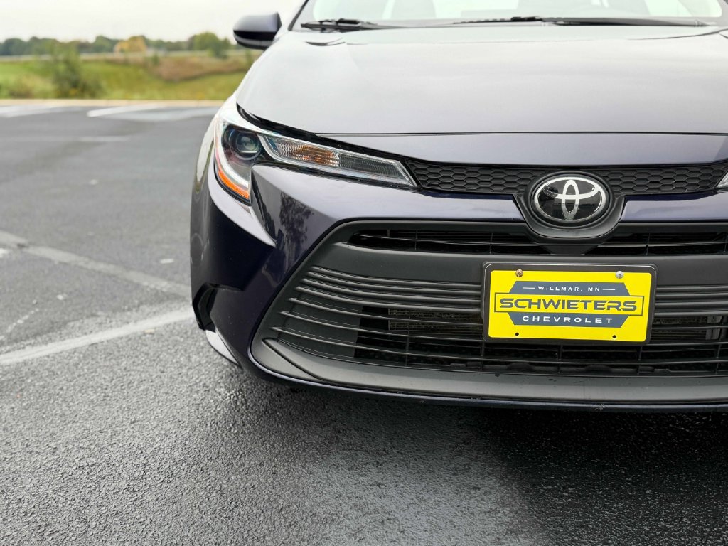 Used 2024 Toyota Corolla LE FWD image 4