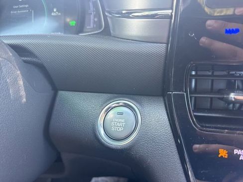 Used 2021 Hyundai Ioniq Limited image 14