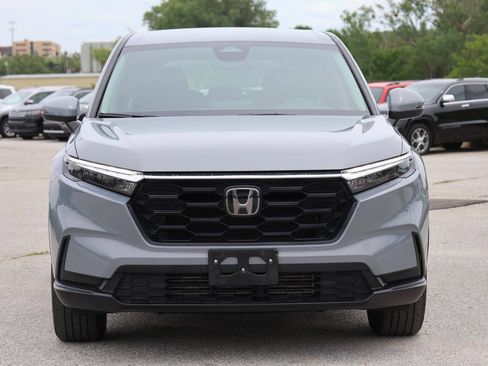 Used 2024 Honda CR-V LX image 2