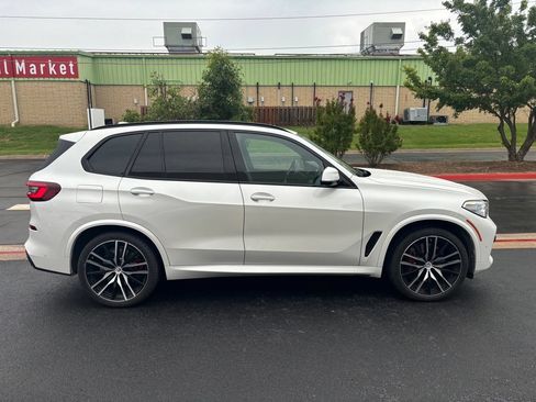 Used 2023 BMW X5 M50i w/ Executive Package AWD/4WD image 4